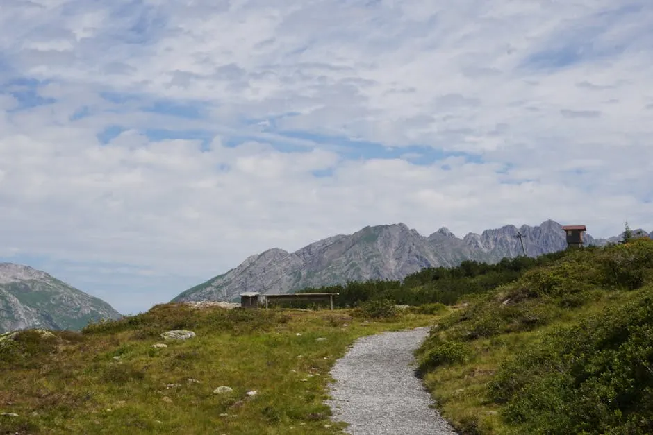 Panorama di Orbetello con sentieri immersi nella natura